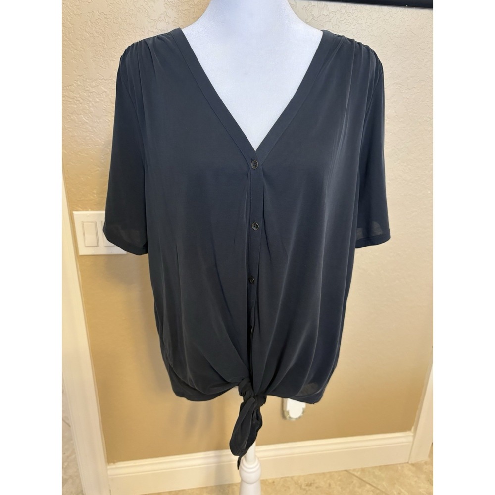 Lucky Brand Women's Sand washed Short Sleeve Tie Knot Top, Black, Large